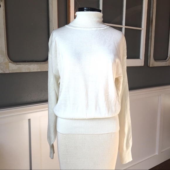 NILS Sweaters - Nils White Ski Snow Turtle Neck Sweater Size Large